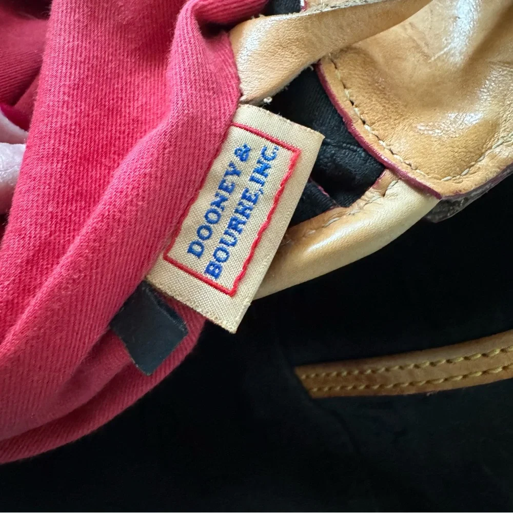 Dooney & Bourke black and tan‎ monogram Handbag hobo